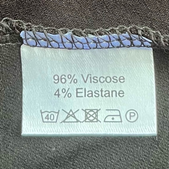 Olars Ulla Sweden cold shoulder shirt - Picture 9 of 9